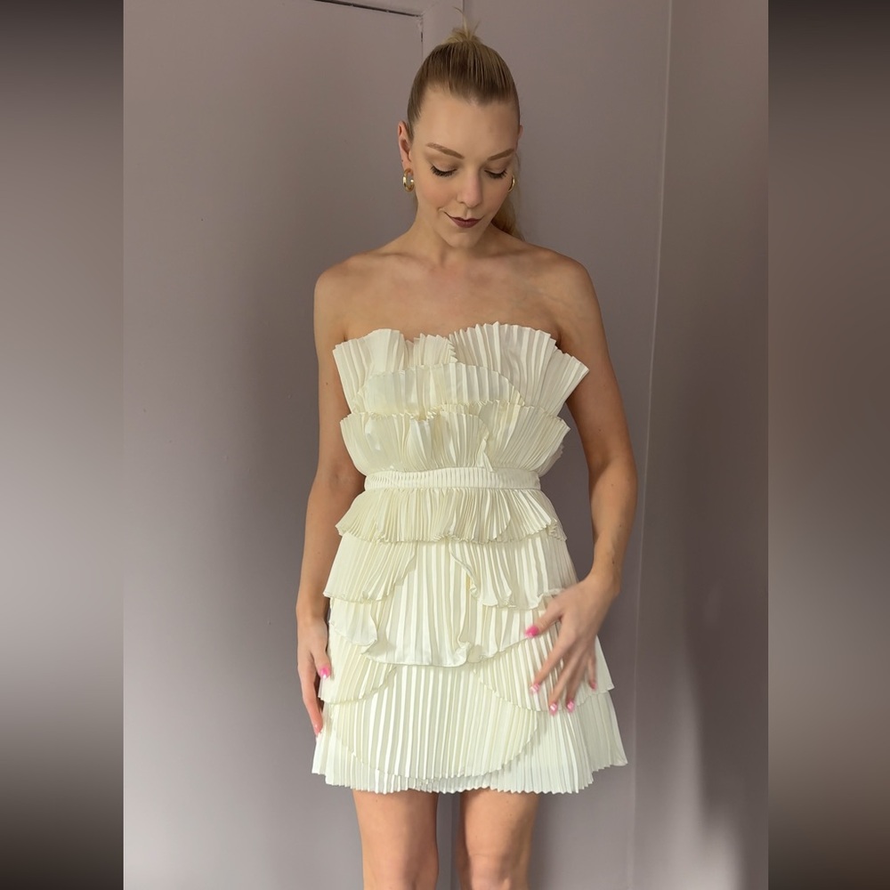 Amur white mini dress, NWT, pleated dress, bridal, size small